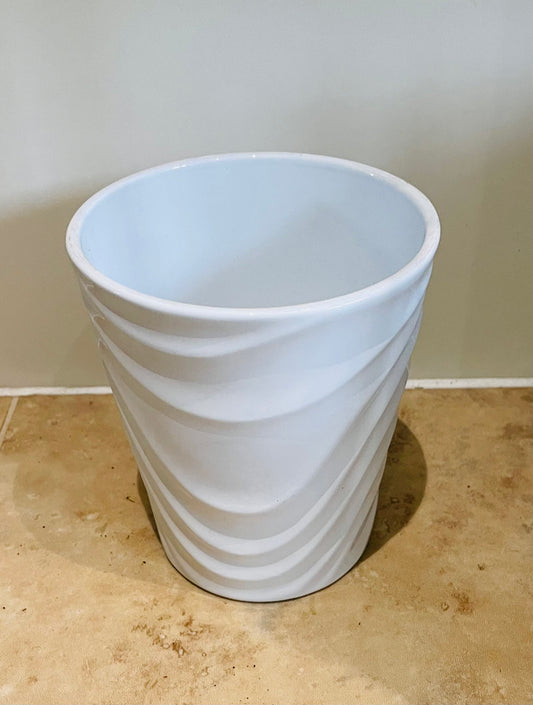 White Wave Ceramic Plant Cover Pot